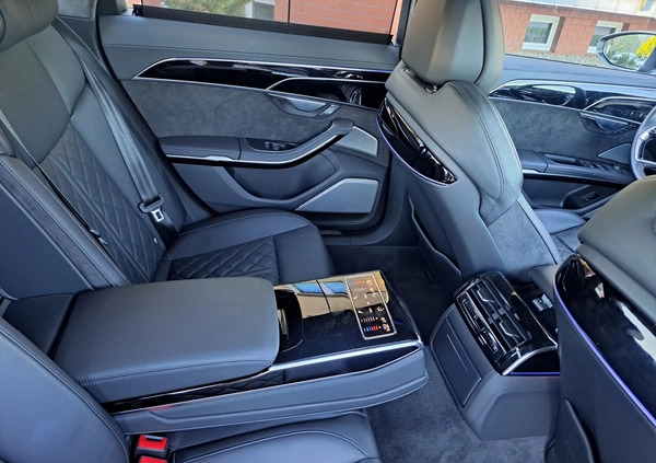 Audi S8 cena 429999 przebieg: 99000, rok produkcji 2020 z Wałbrzych małe 596